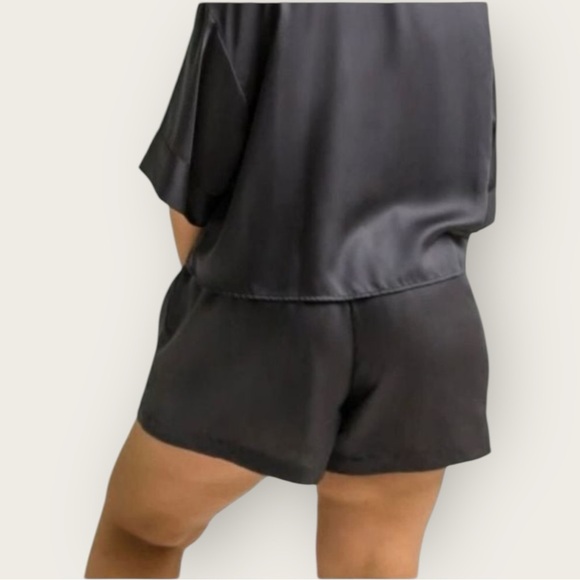 NWT | Ettitude | Signature Sateen Shortie PJ Sleep Shorts | Black | S/M - Picture 3 of 9